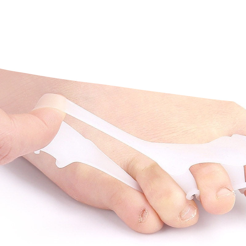 Three-Hole Toe Separator & Corrector